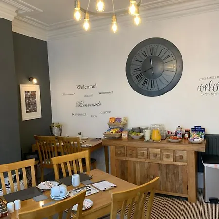 Couette-café Wentworth 4*