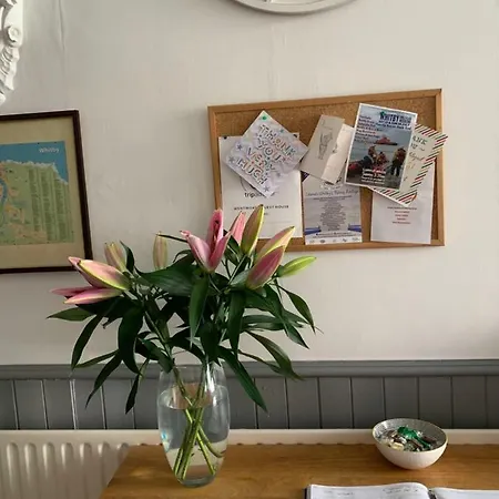 Wentworth Уитби