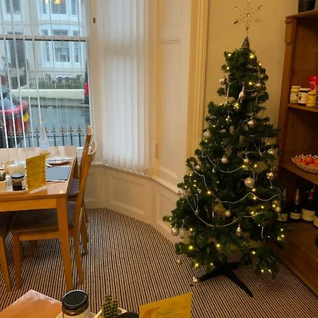 Couette-café Wentworth 4*