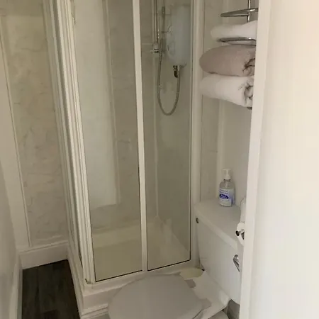 Wentworth 4* וויטבי