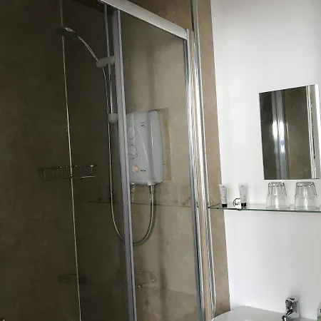 Wentworth 4* וויטבי
